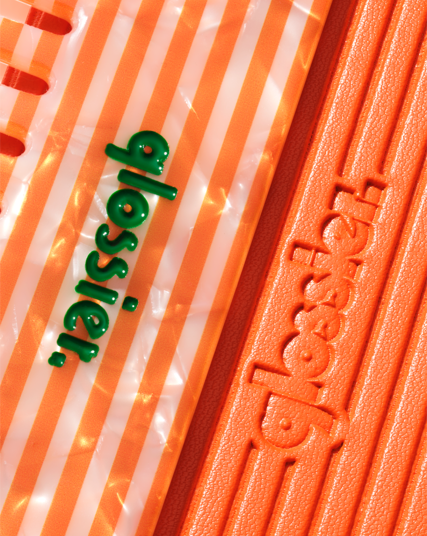 glossier-summer-capsule-comb-