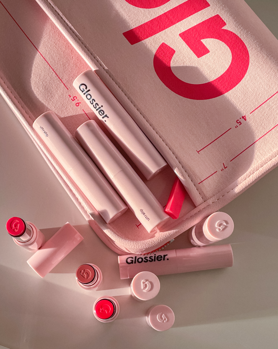 I Bought It: The Glossier Beauty Bag – SMU Look